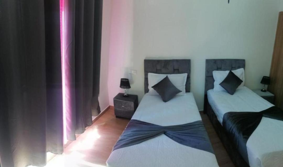 Appartement Un Elegant Meuble A Louer A Marrakech Avec Deux Piscines Et Vue Magnifique *