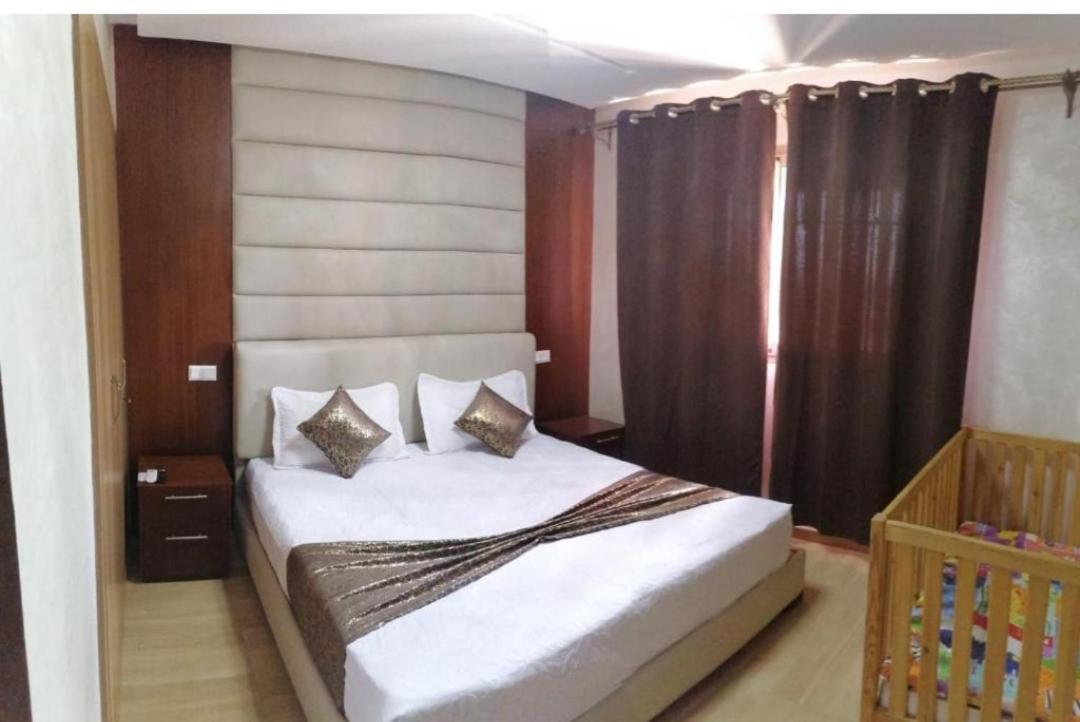 Appartement Un Elegant Meuble A Louer A Marrakech Avec Deux Piscines Et Vue Magnifique