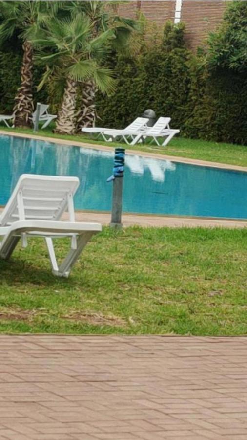 Un Elegant Meuble A Louer A Marrakech Avec Deux Piscines Et Vue Magnifique Appartement Marrakesh